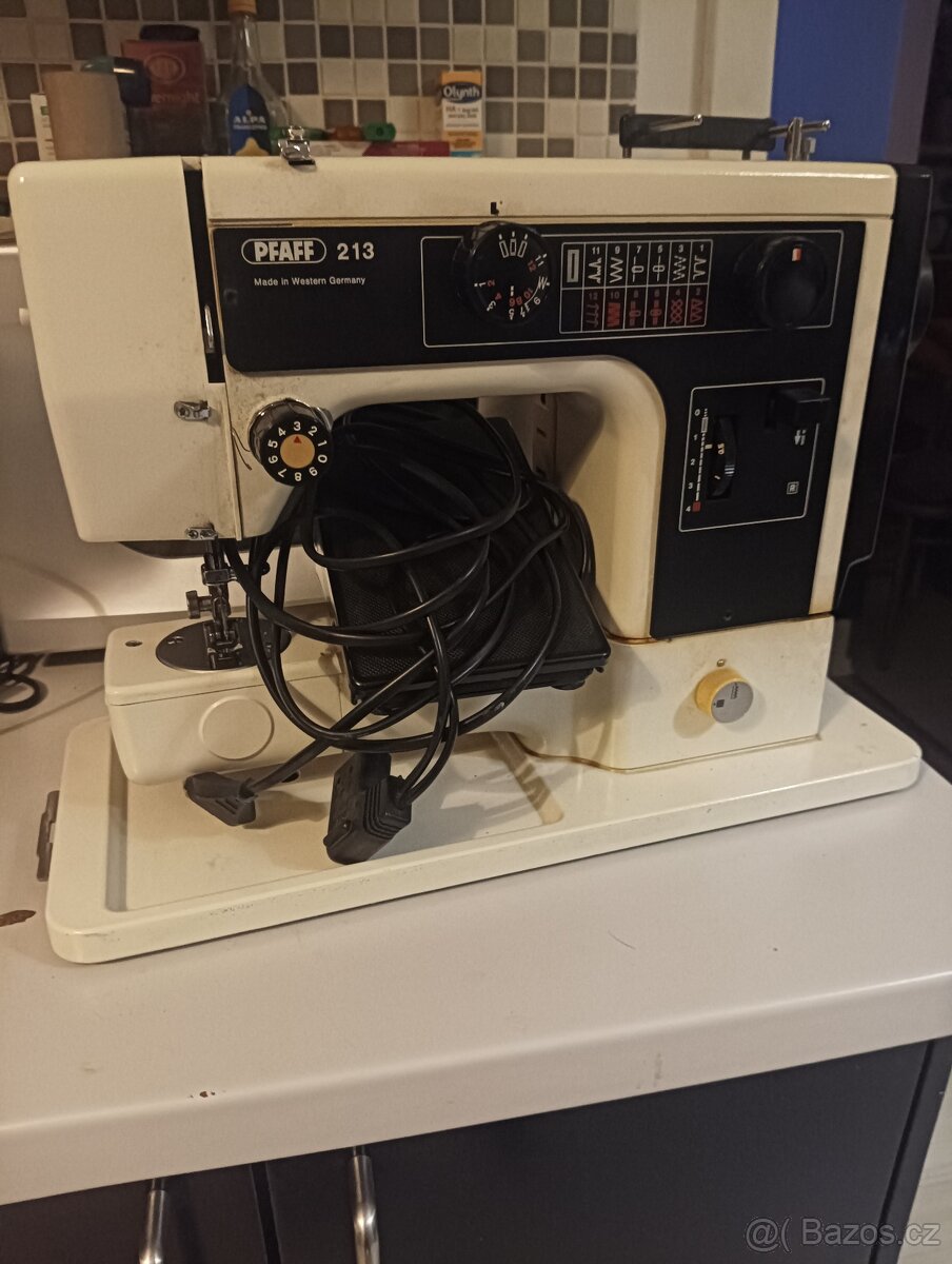 Šicí stroj PFAFF-213