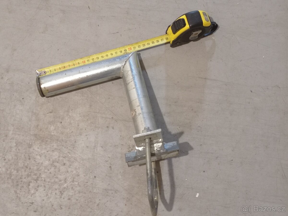 držák antény, satelitu, wifi