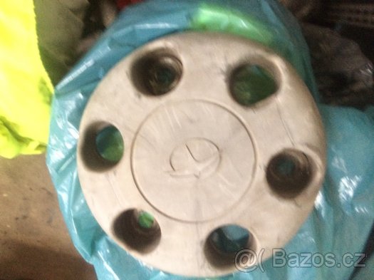 Kryt šroubu na Avia