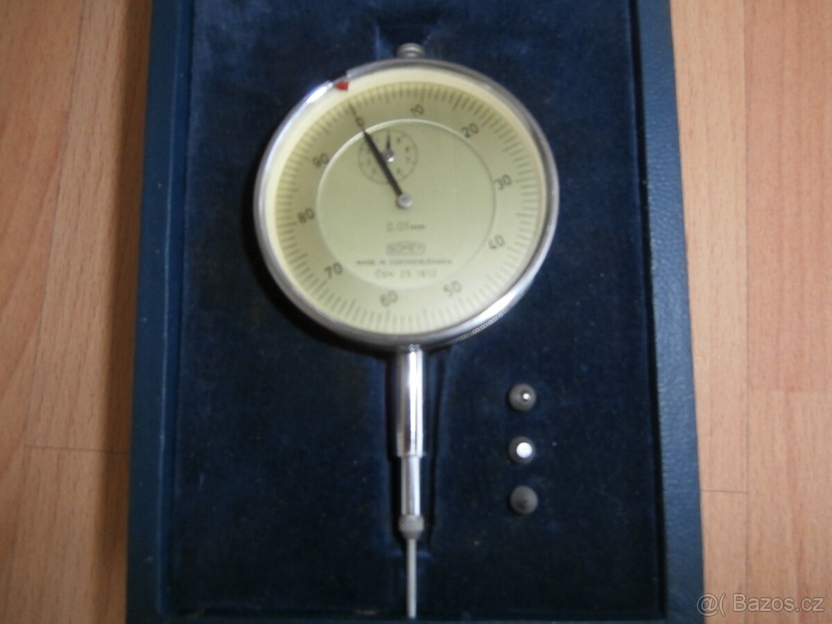 Mikrometr,úhloměr a hodinky