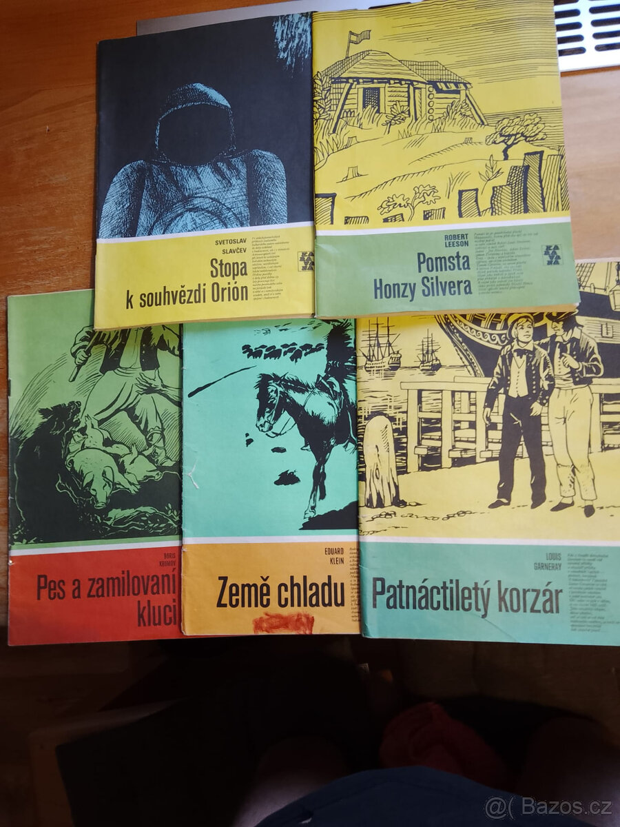 Prodám jako celek 5 ks knih