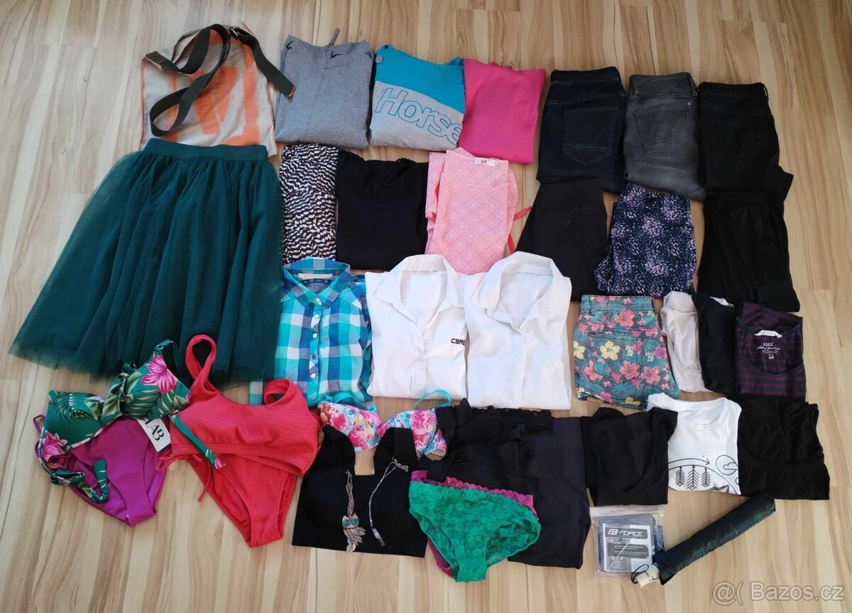 Set balík dámského dívčího oblečení vel. S/M 43ks