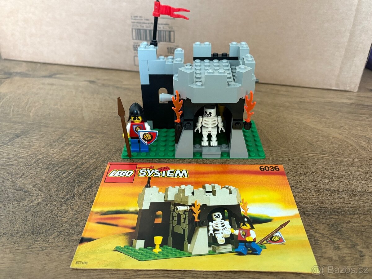 Lego 6036 Castle Skeleton Surprise