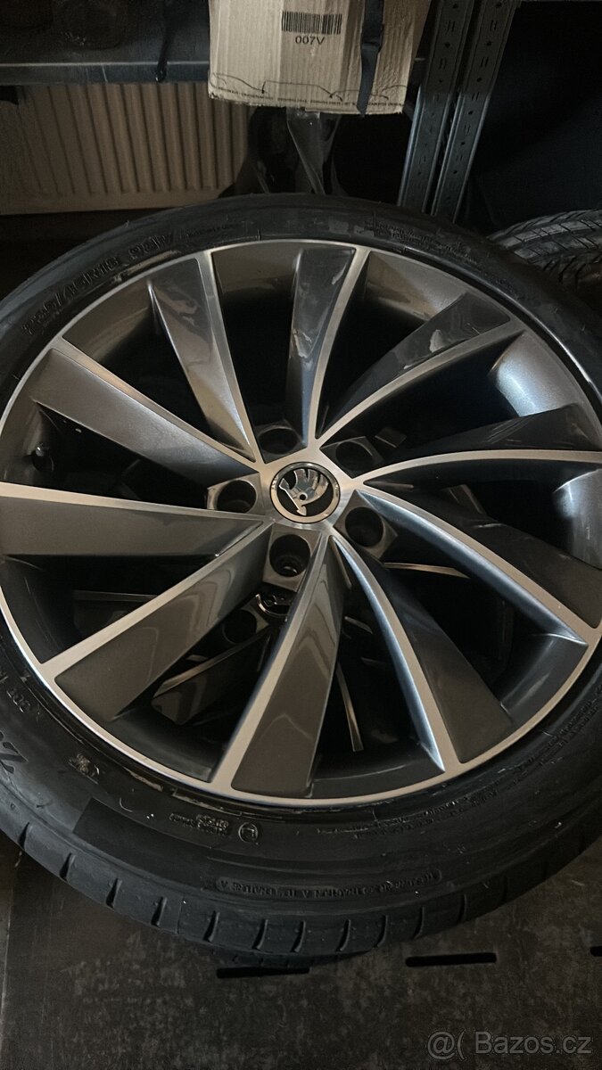 Škoda Superb 3 verze Laurin klement 5x112 r18”