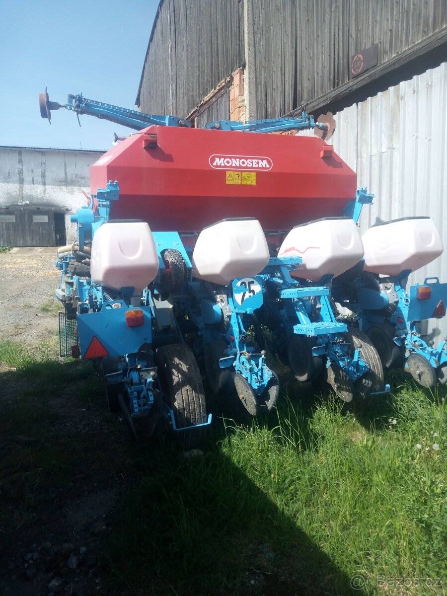 Secí stroj na kukuřici MONOSEM