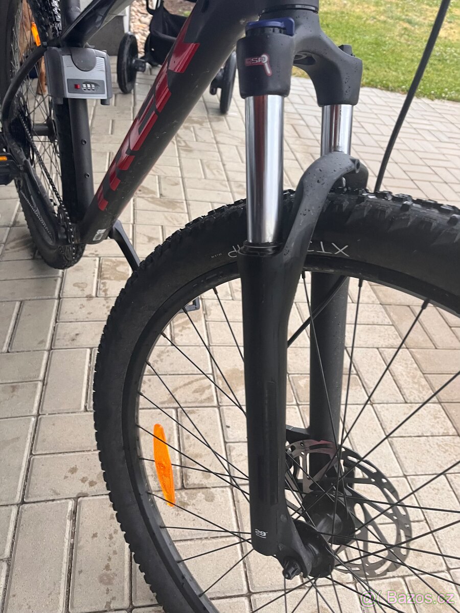 Díly z kola TREK Marlin