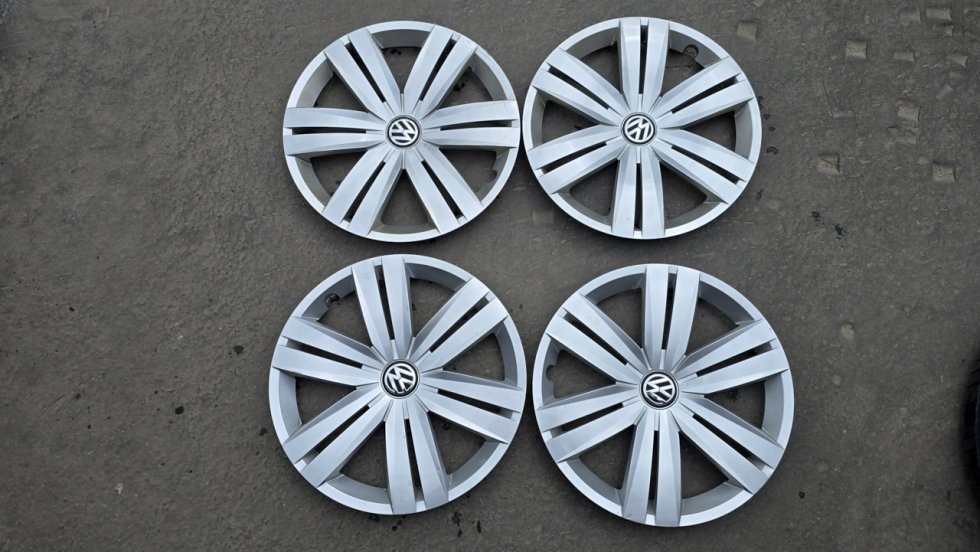 Originální poklice VW R16