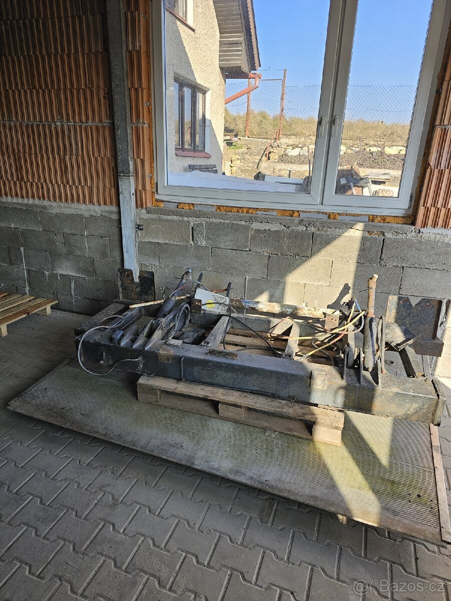 Hydraulické čelo BAR