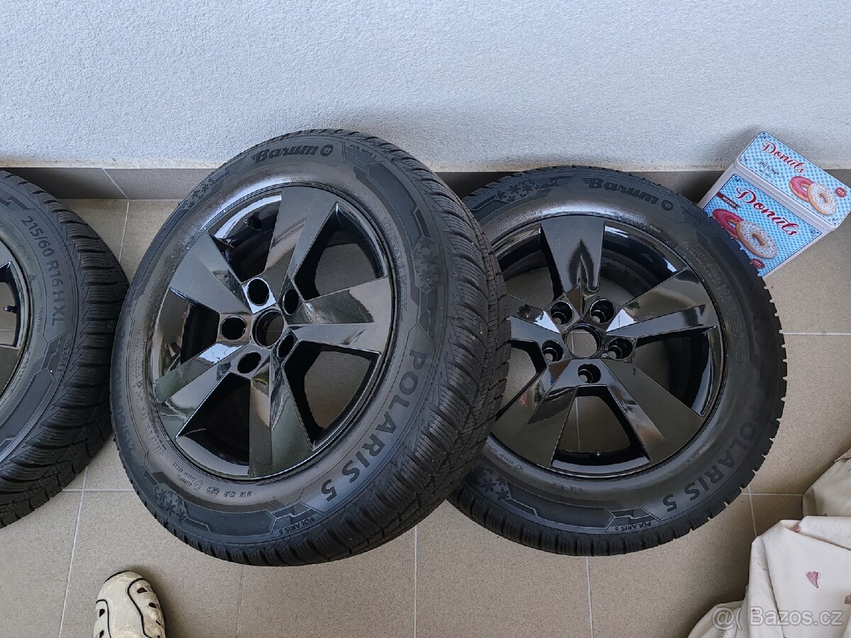 Alu kola skoda Superb 3 zimni gumy 215/60/16