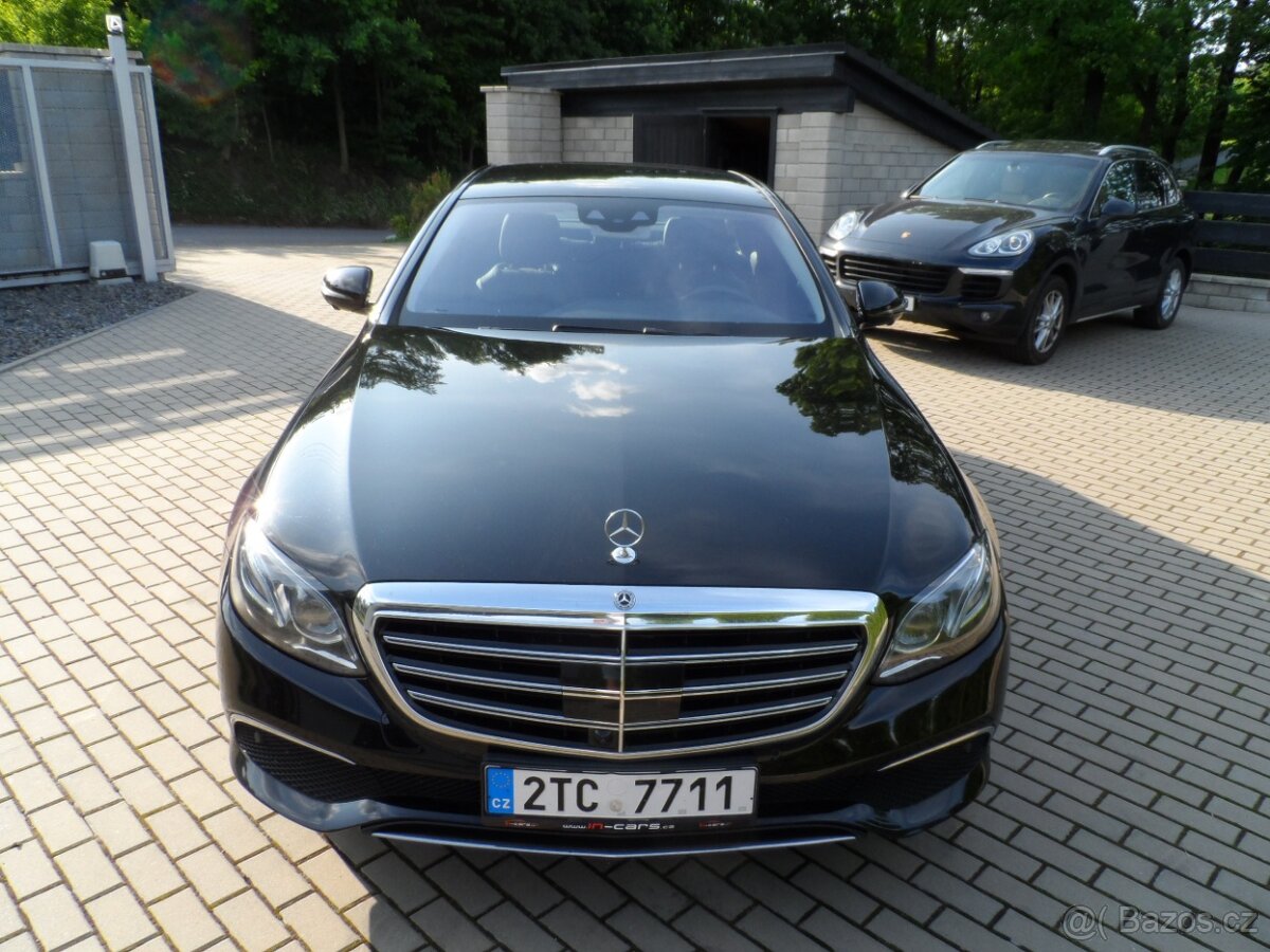 Mercedes-Benz E 200 4 Matic Koupeno v ČR