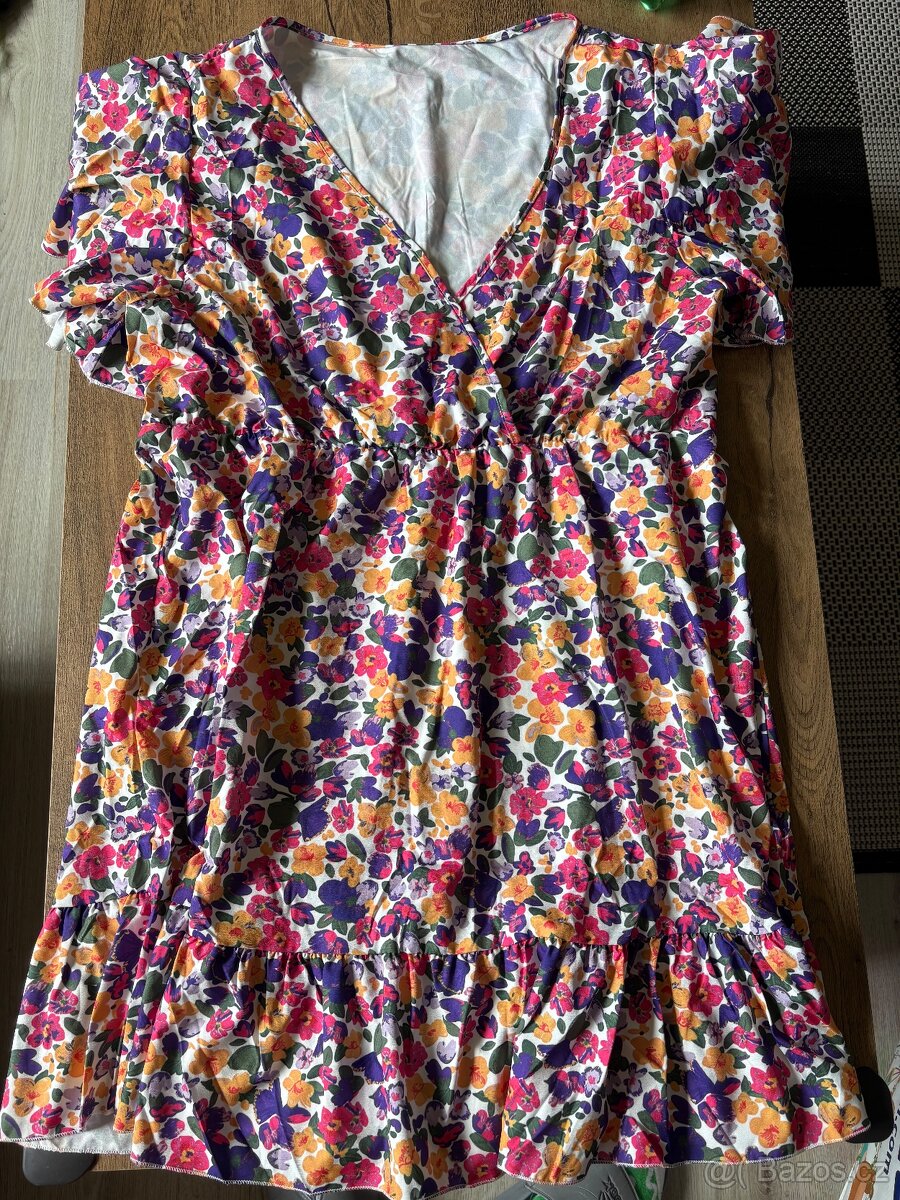 Nové dětské šaty vel. 46, 3XL