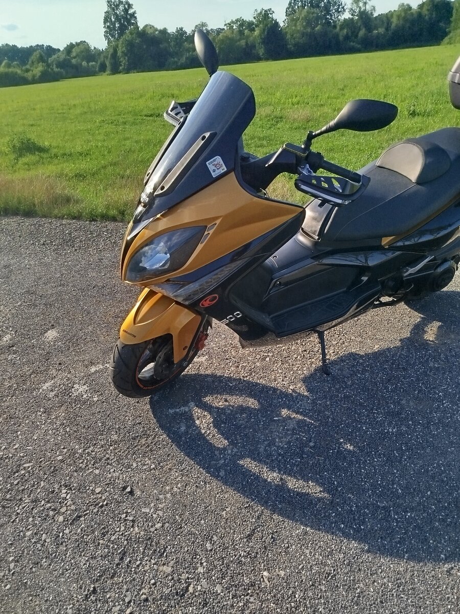 KYMCO xciting 300ir