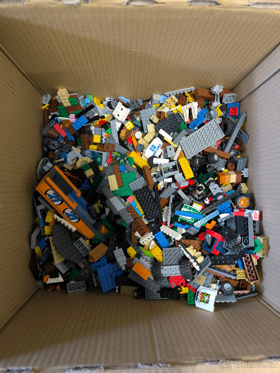 Lego mix na váhu- 1kg 490Kč
