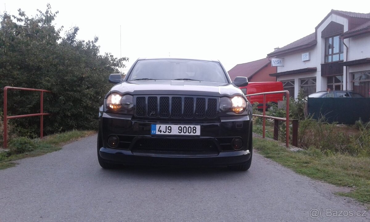 Jeep Grand Cherokee SRT