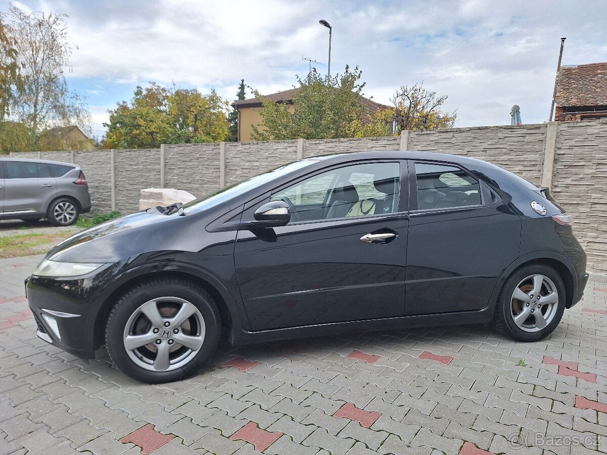 Honda Civic, 1,4i GT,73kW
