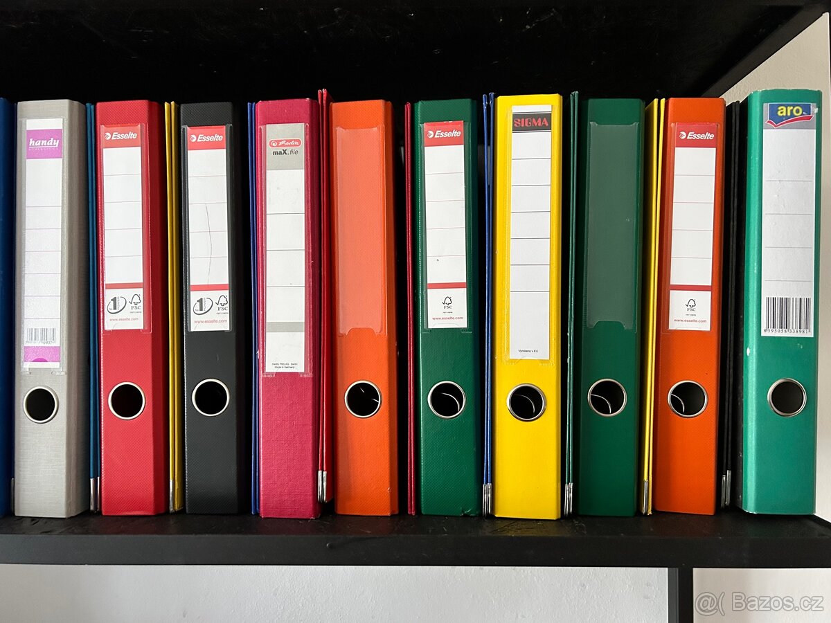 Prodám šanony - úzké i široké