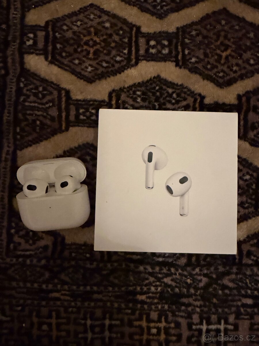 AirPods 3