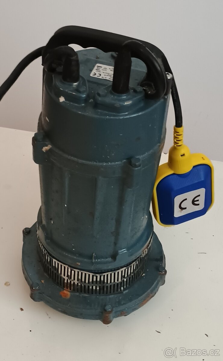 Podnorné čerpadlo HC32 230V s plovákem