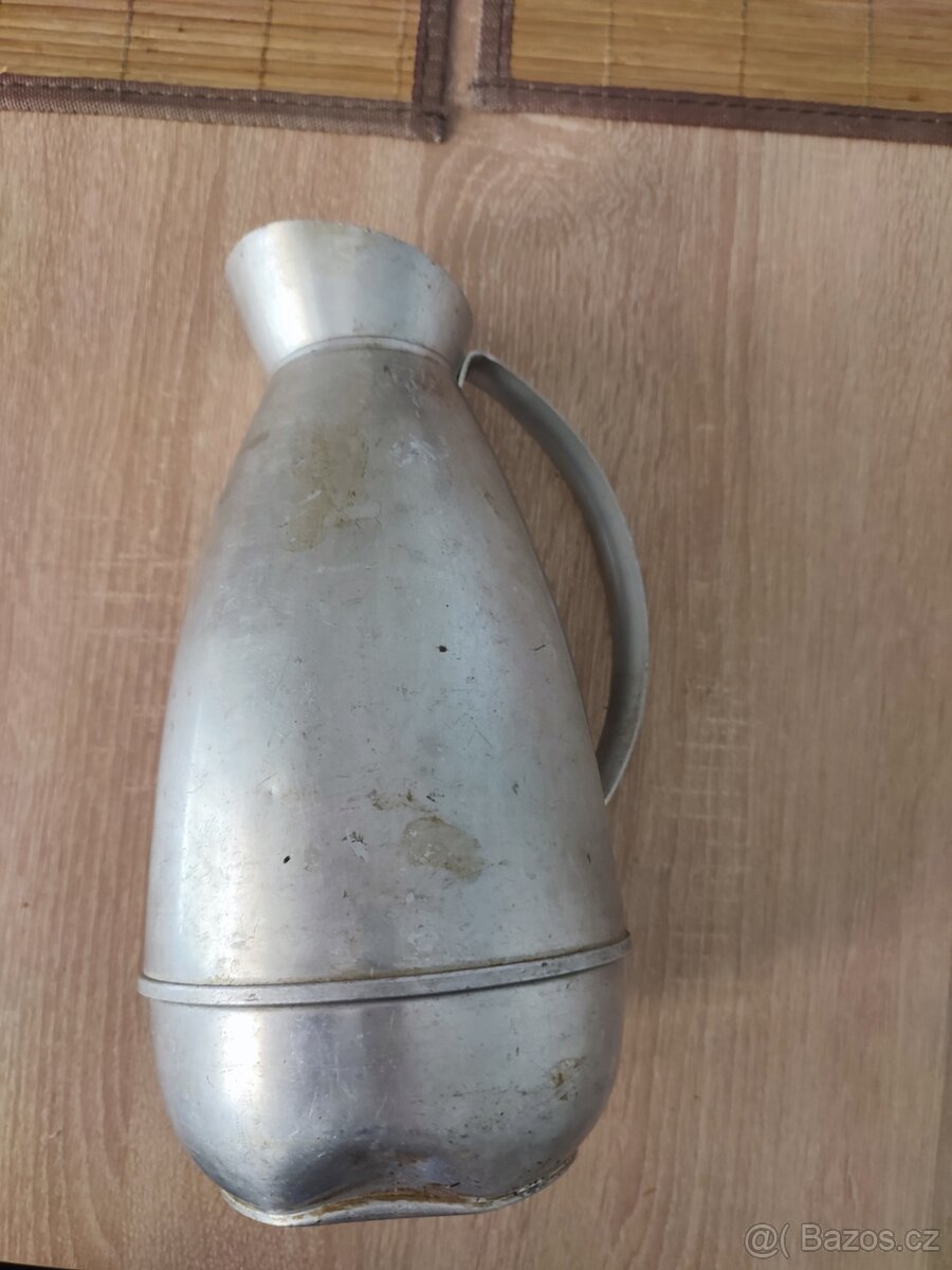 Retro termoska na chladné nápoje