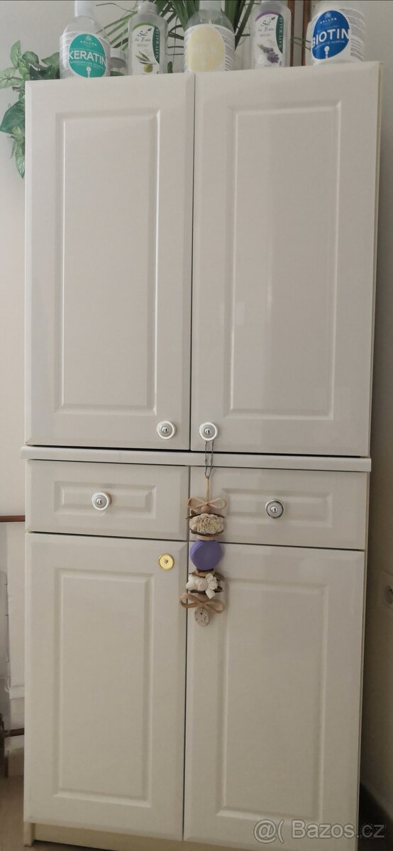 Skříňky do koupelny