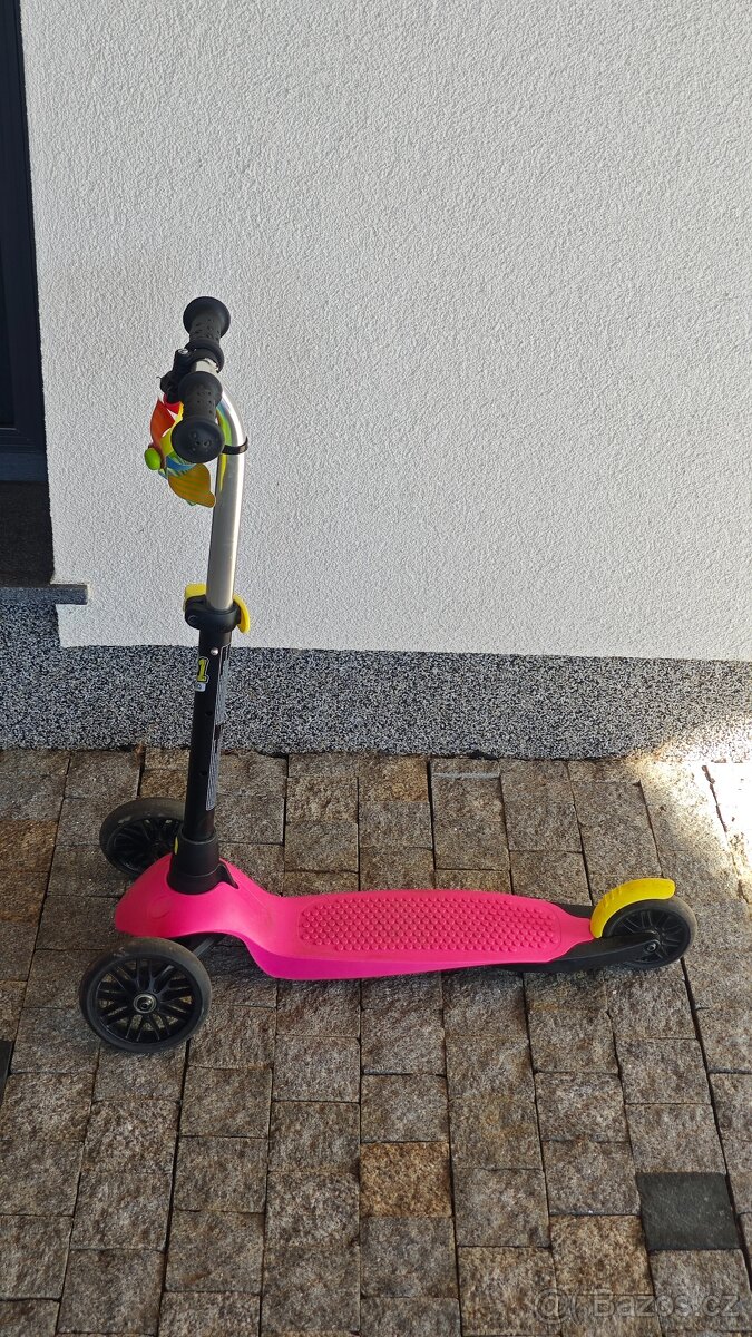 Dětská koloběžka tříkolka