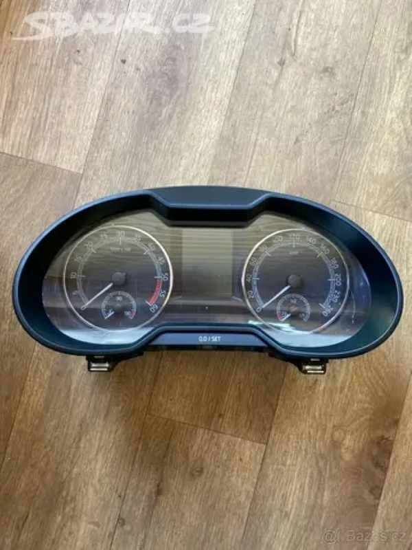 Budíky 5E0 920 781 E