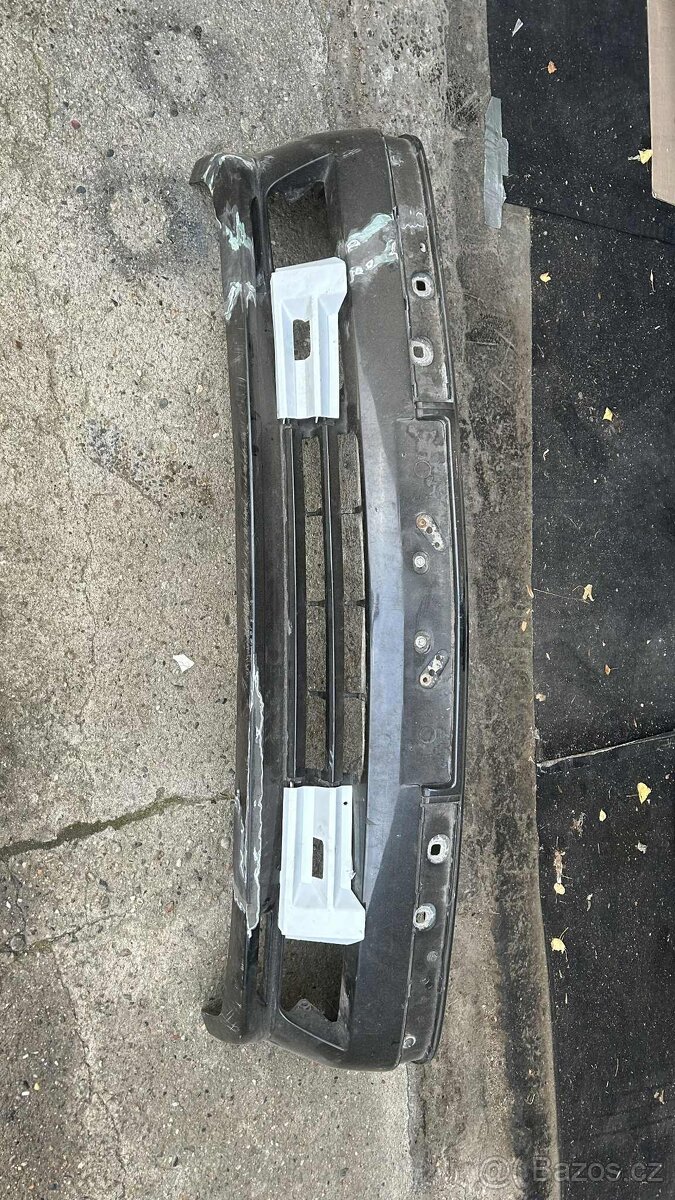 BMW E34 M5 přední nárazník