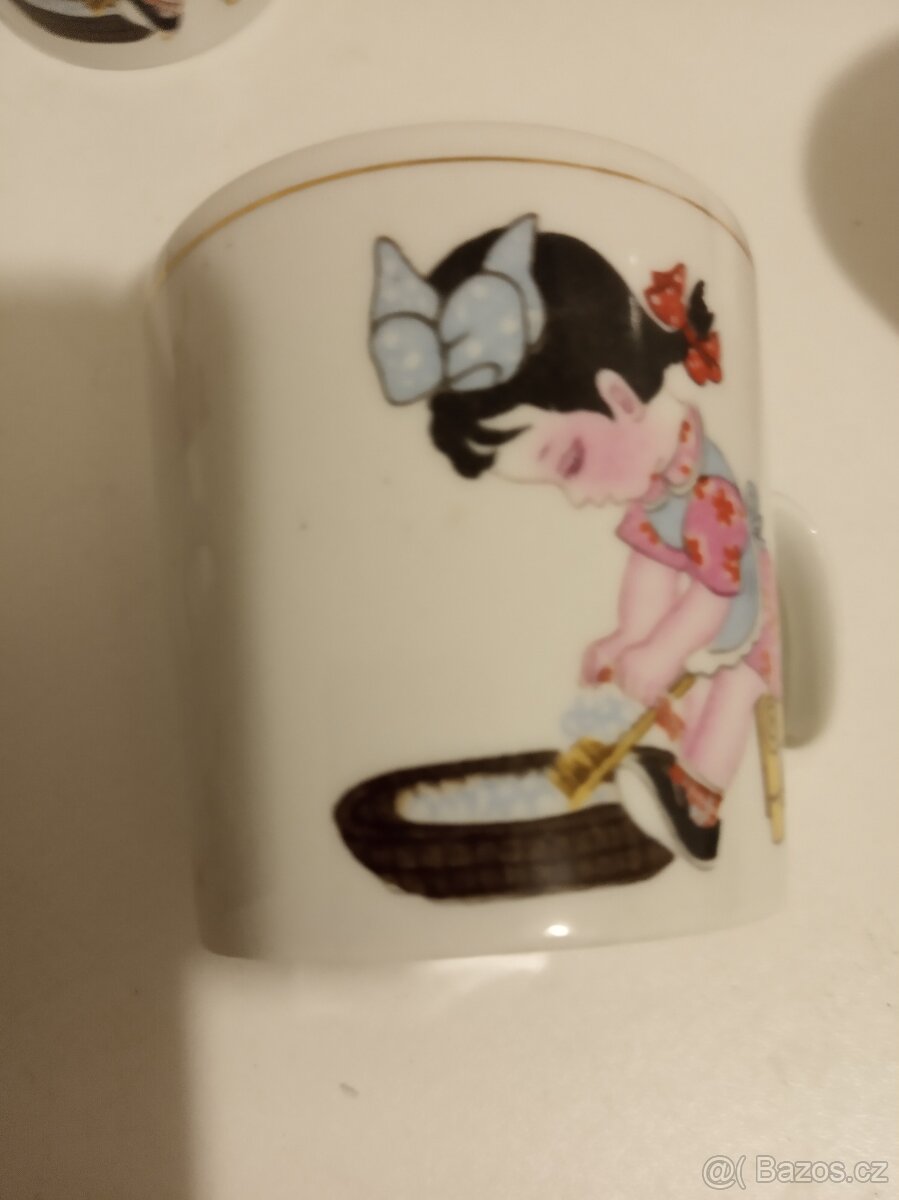 Hrníčky staré dětské