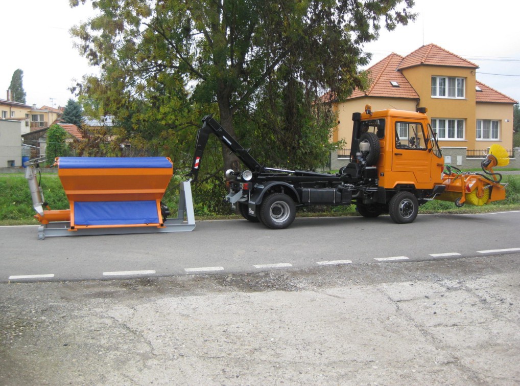 Koupím Multicar hákový nosič kontejnerů