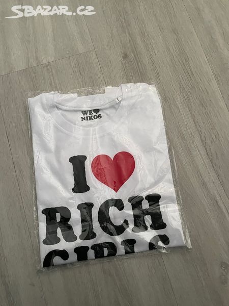 Nikos triko