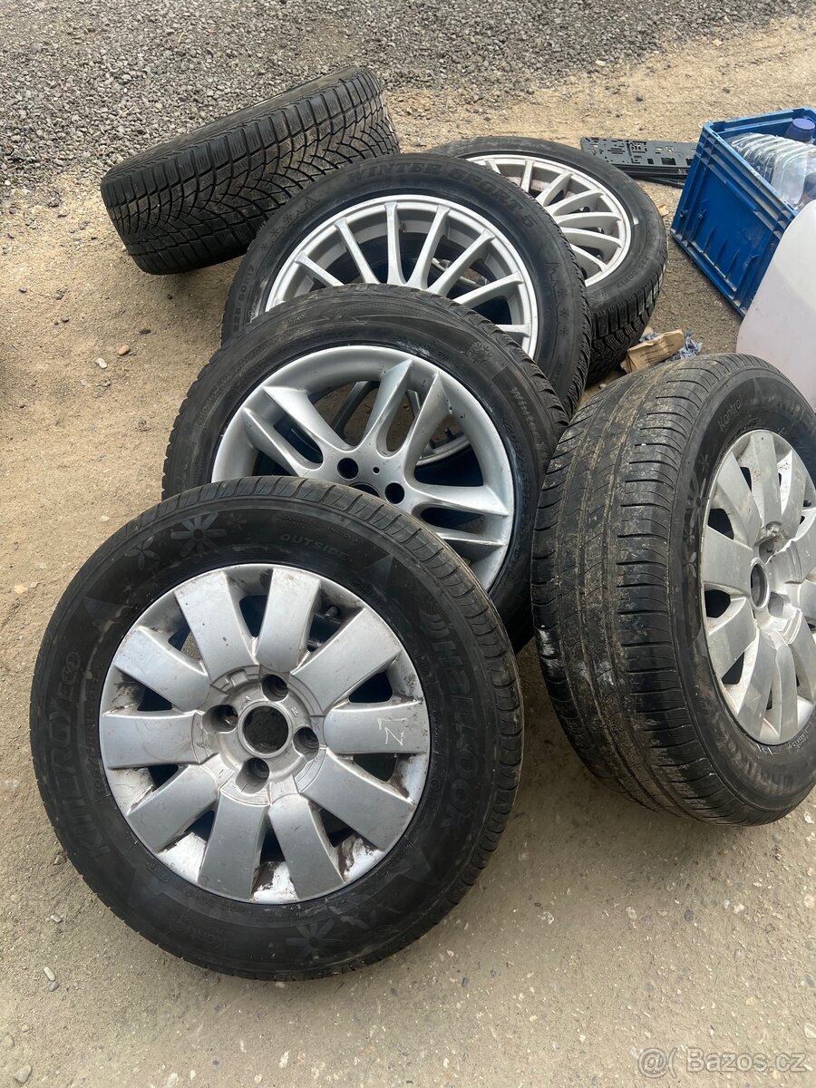 Třikrát sada hliníkových kol