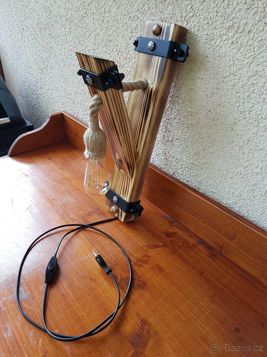 Rustikální dřevěné lampy II