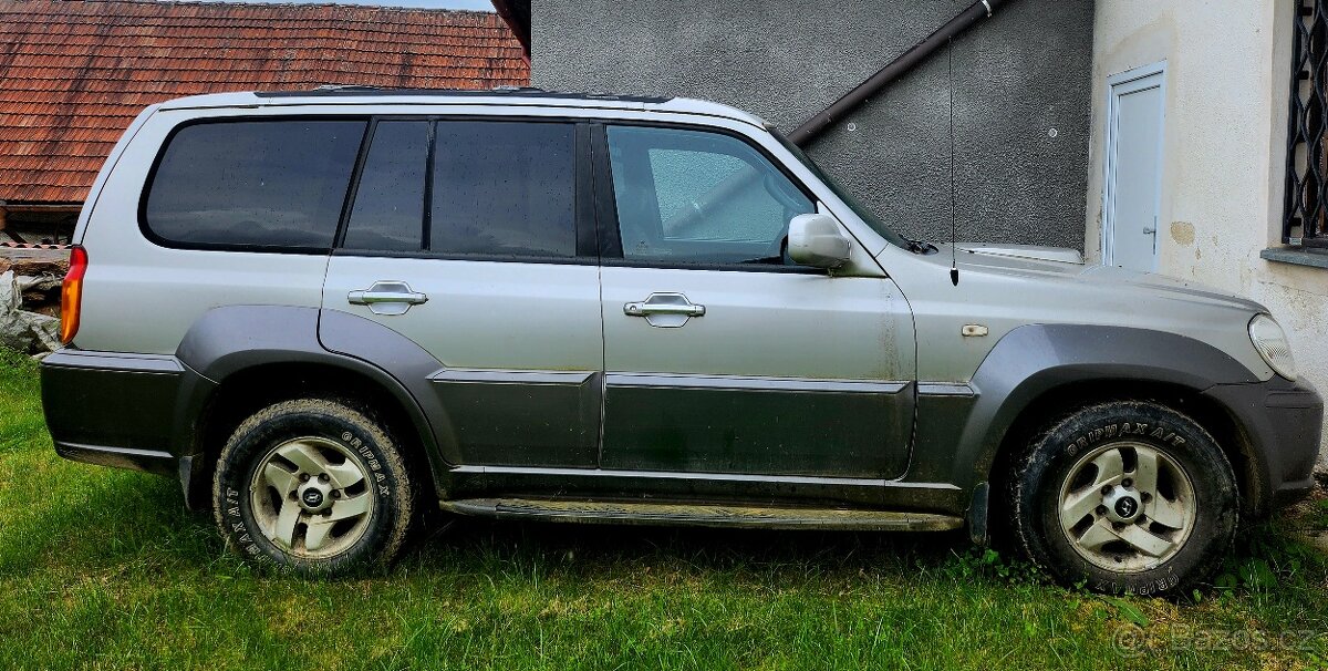 HYUNDAI TERACAN 2,9 D 110KW. ROK 2002-2003