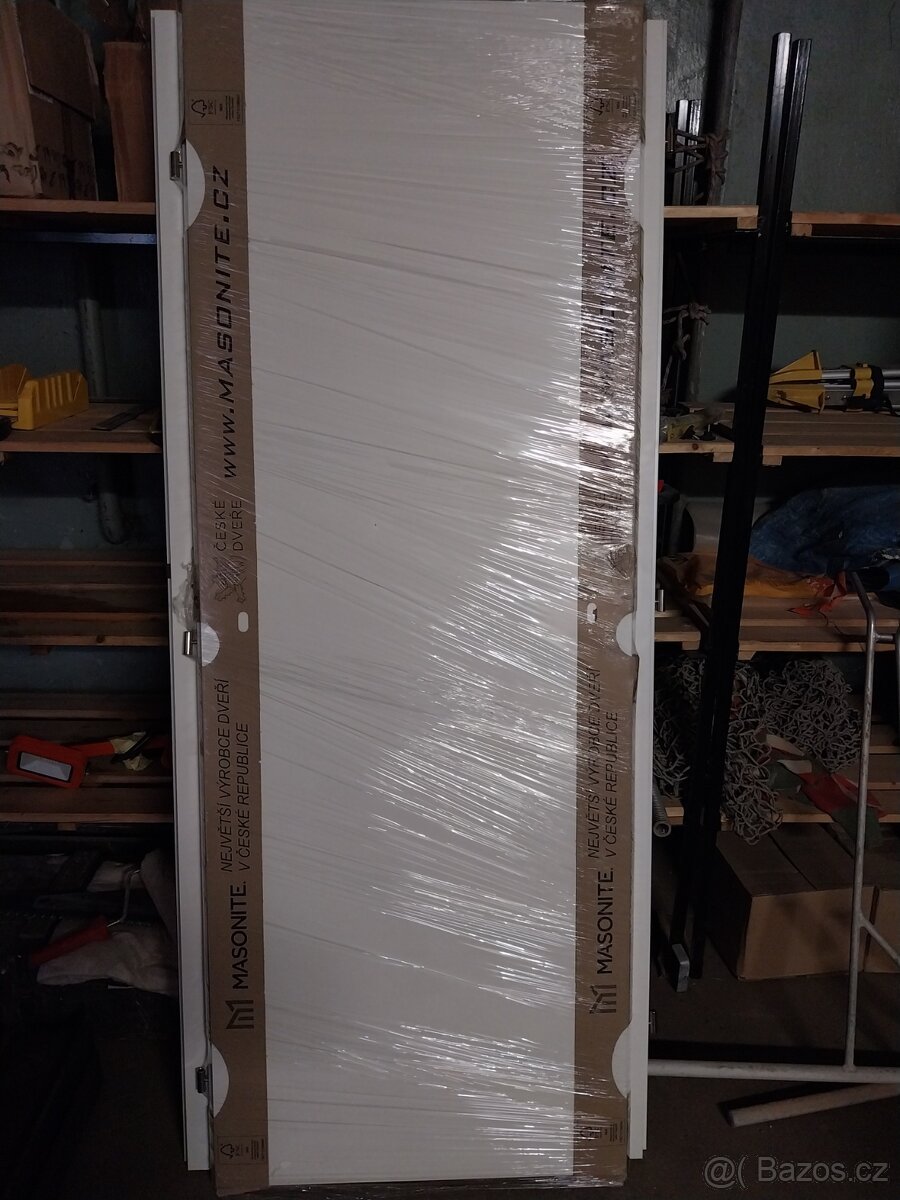 Dveře 70L bílé DOORNITE výplň DTD