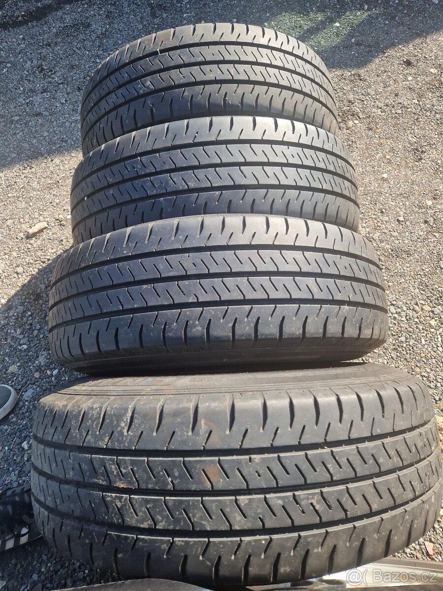 Pneu. letní 205/65/15 C 102/100T Falken