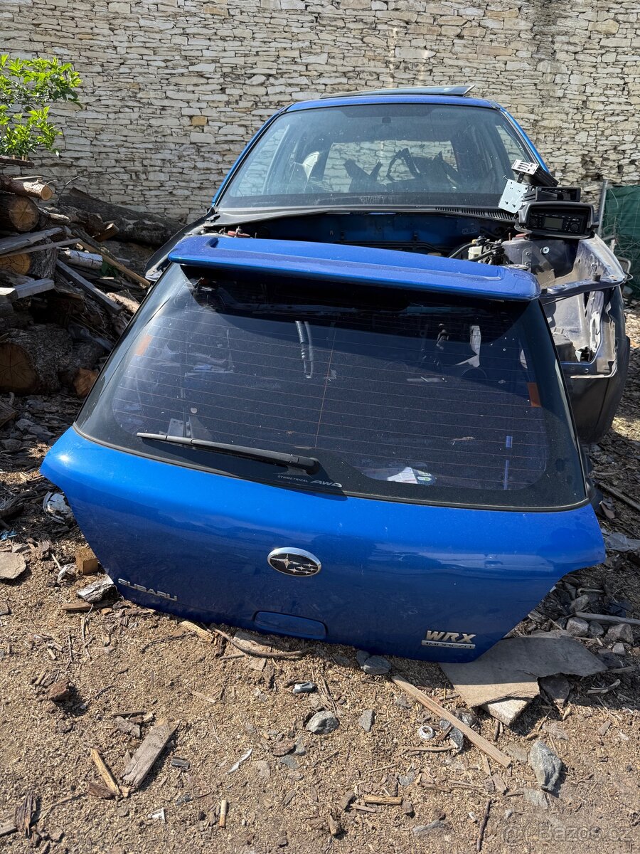 Subaru impreza wrx Gd combi , 5. Dveře s křídlem