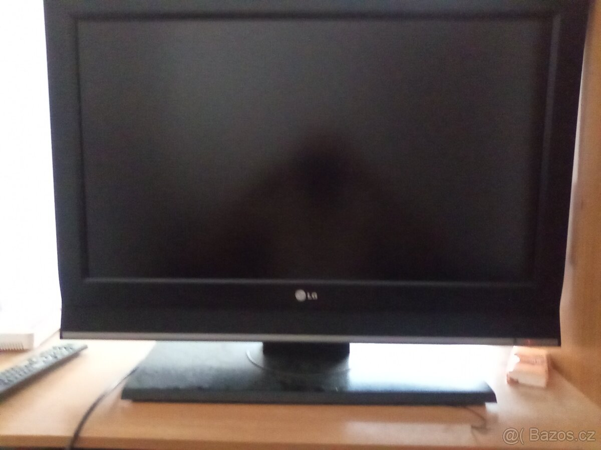Prodám LG televizí 80cm nemá dvb-t 2