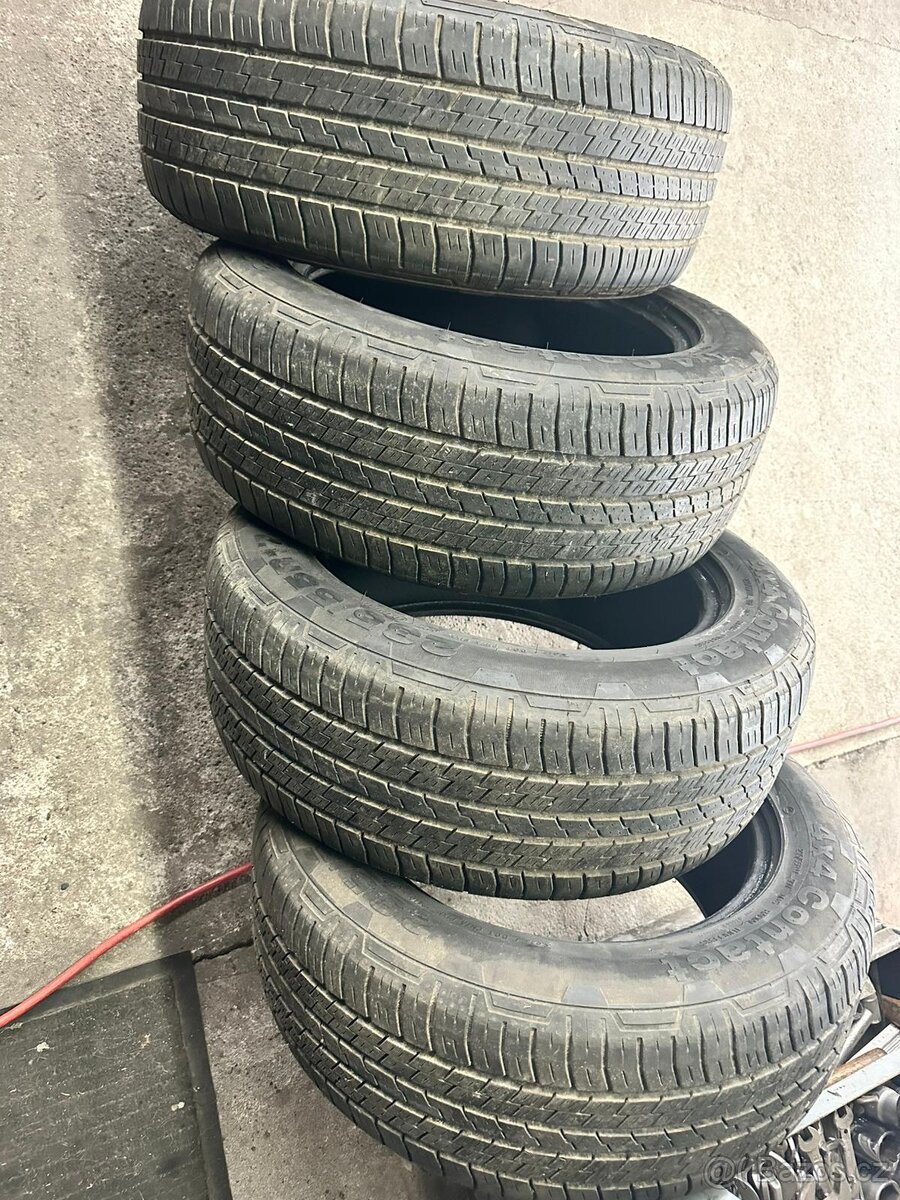 Prodám zimní gumy Continental 4x4 Contact 235/55 R17