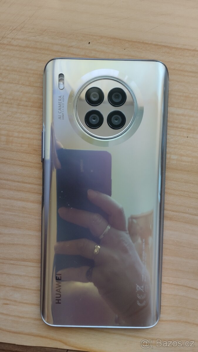 Prodam nebo vyměnim plně funkční mobil Huawei nova 8i 128 gb