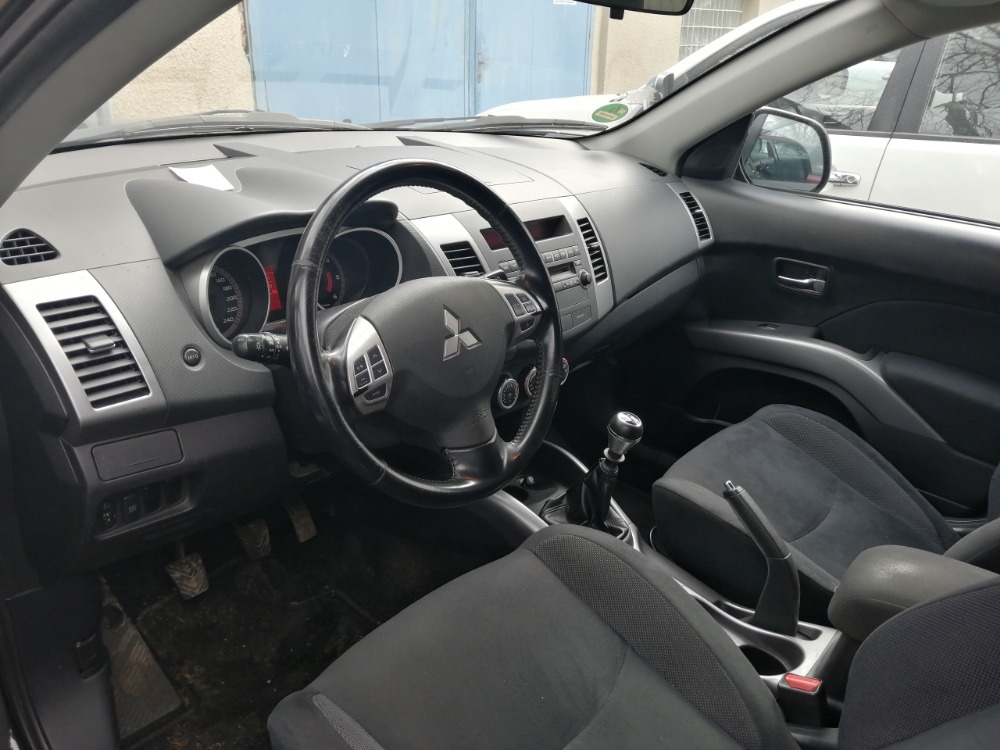 +Mitsubishi Outlander 2007