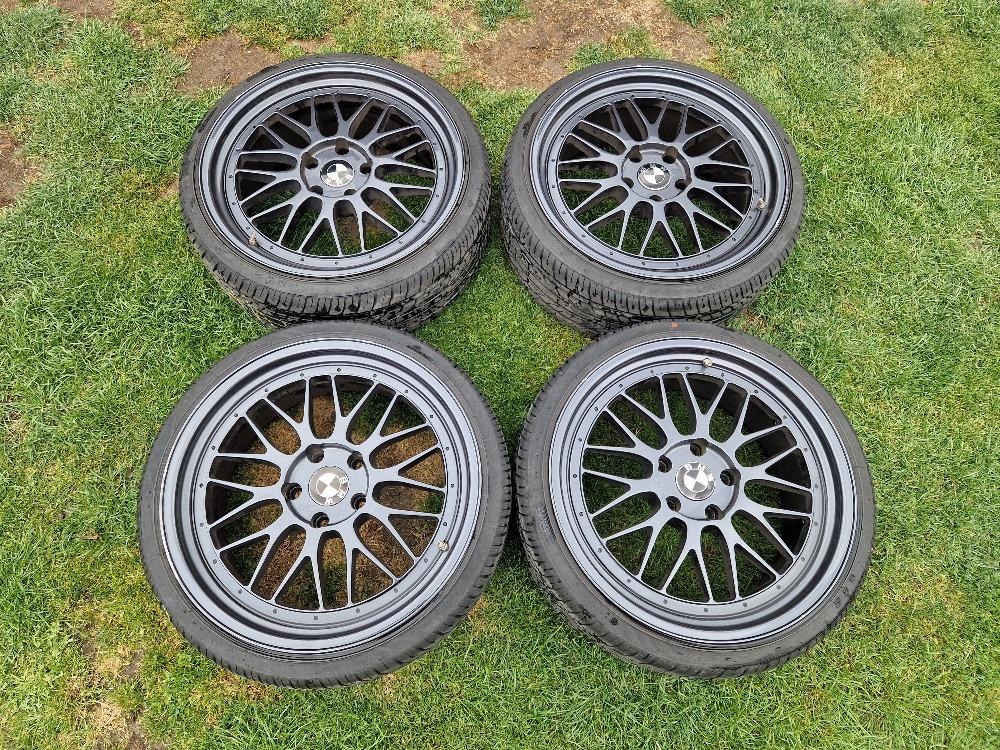 Elektrony BMW 5x 120 R 19 repliky BBS LM letní pneu .