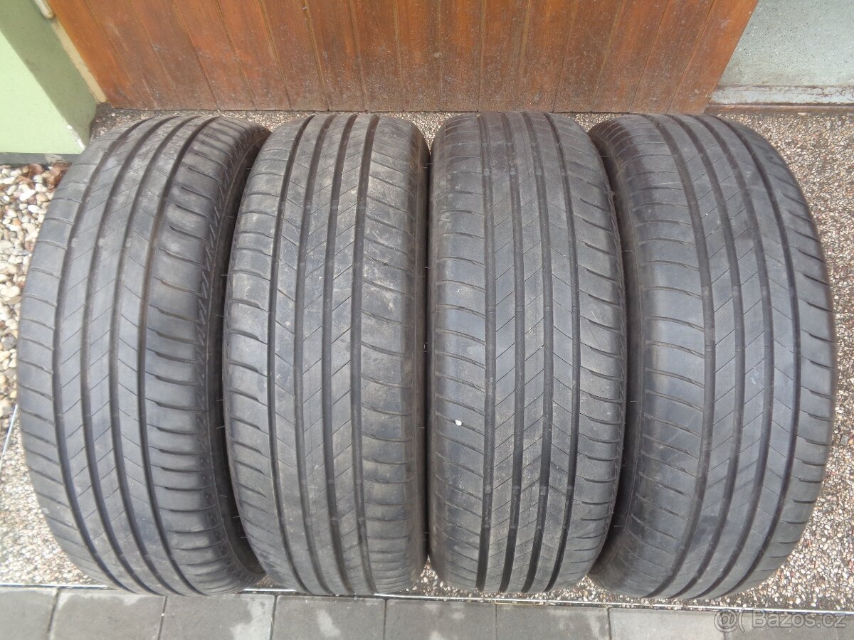Letní pneu 215/60/17 R17 Bridgestone