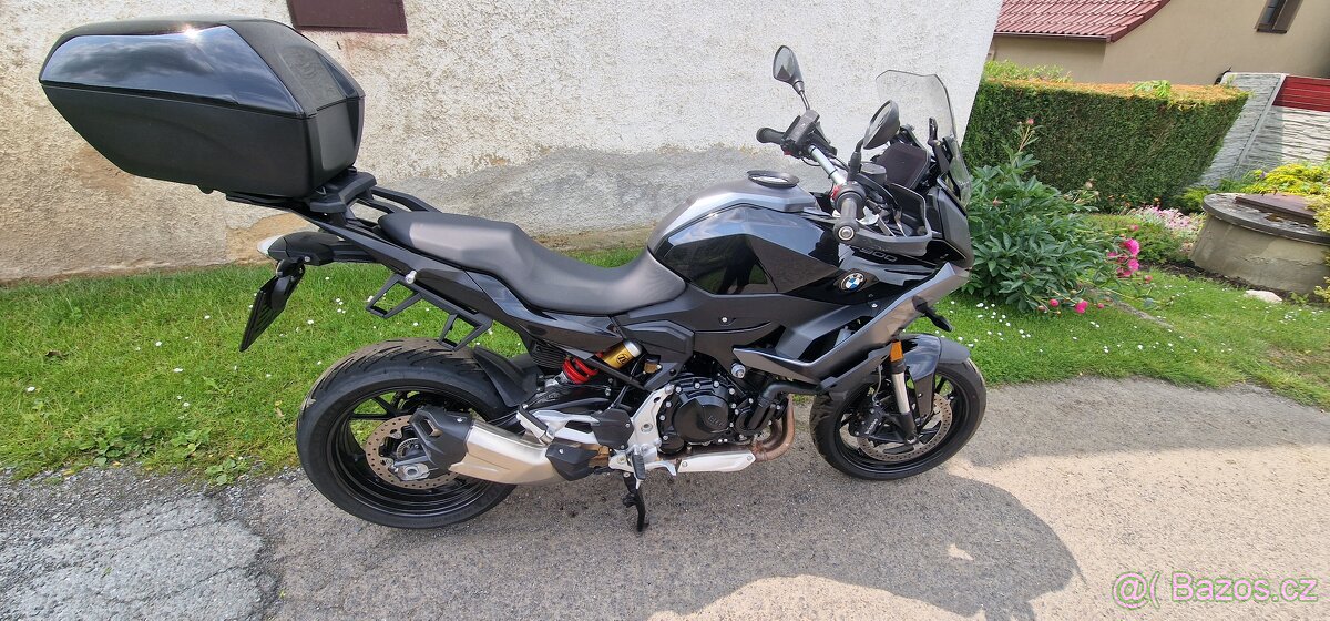 BMW F900XR