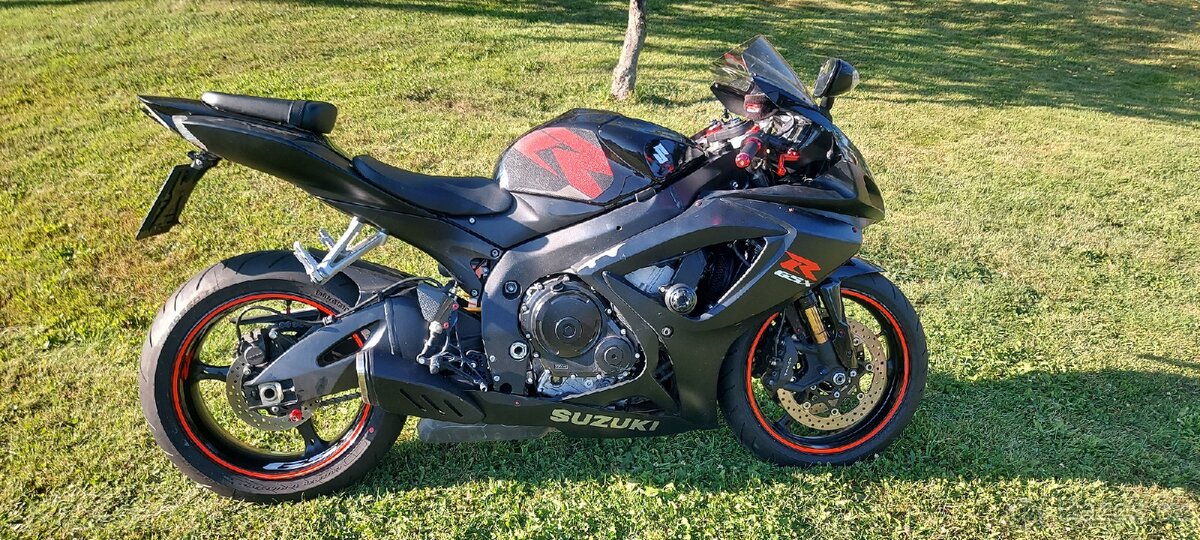 Suzuki GSX-R 750 K7