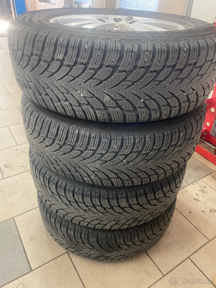 215/70 R16 Nokian sada
