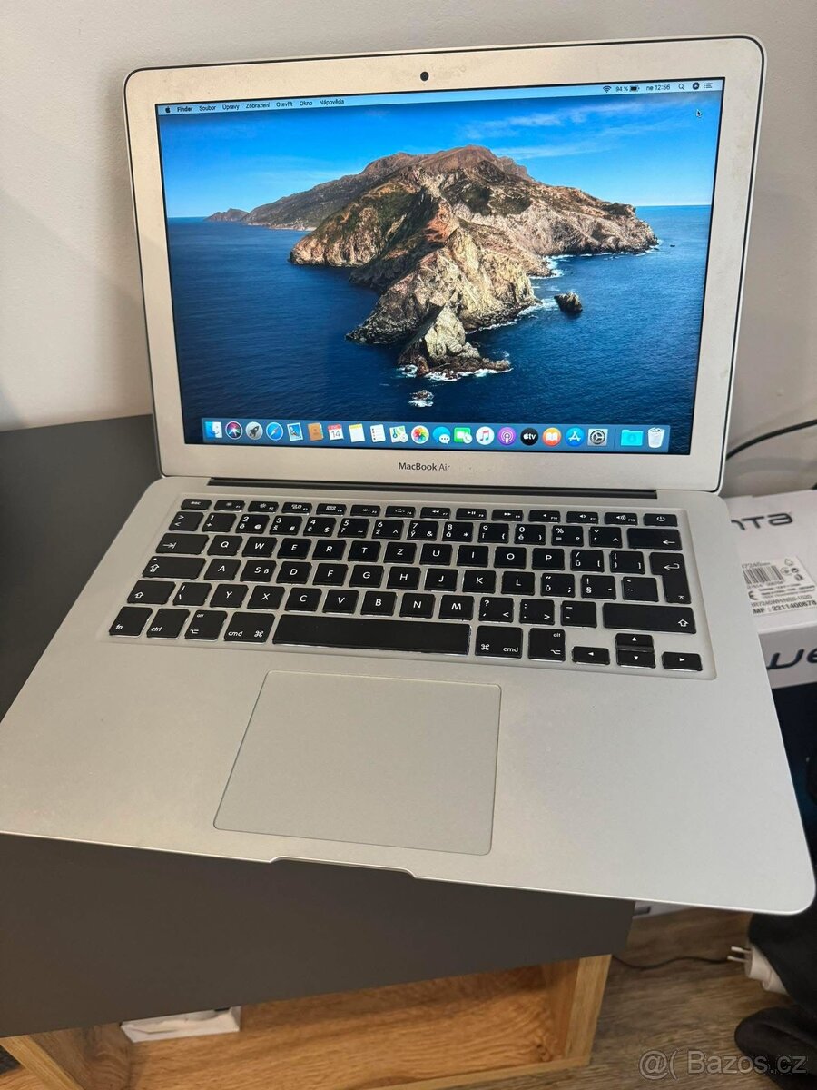 MacBook Air 13 2015 I5 intel 8GB ram