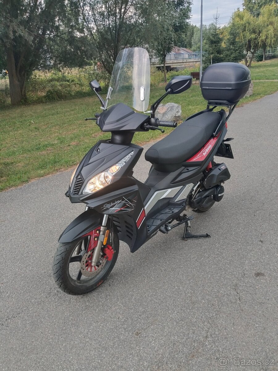 Skútr Maxon Ardour B 125