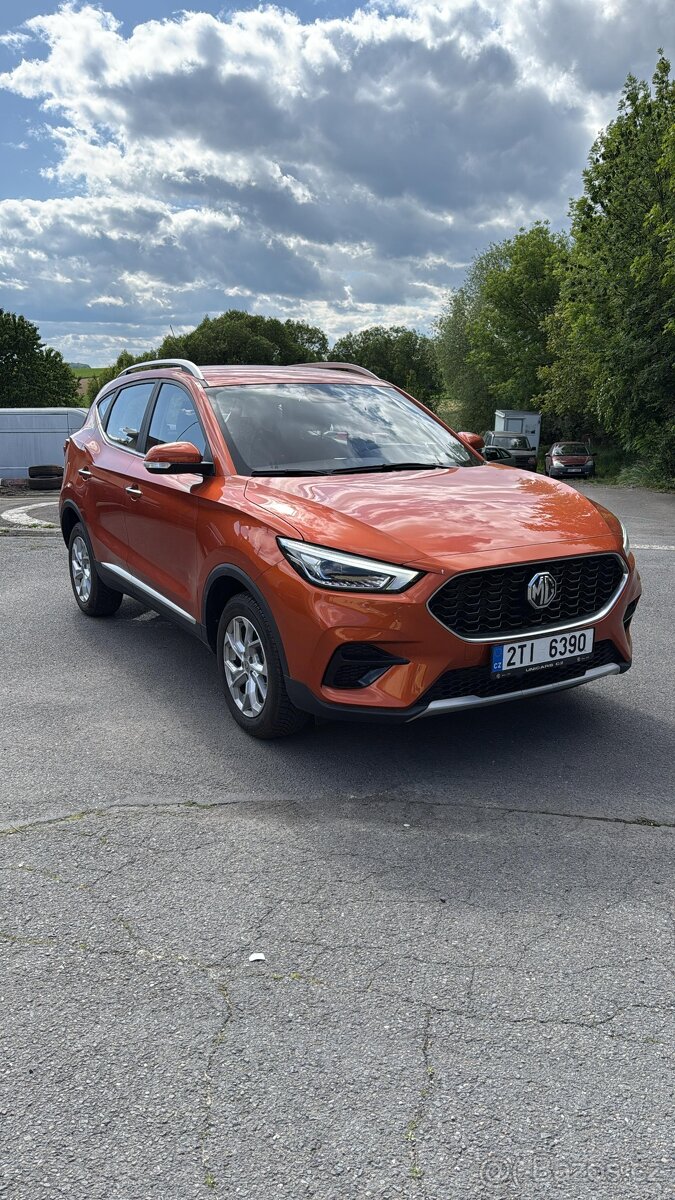 MG ZS 1.5i 78kW • Nájezd 6.460 KM • Původ ČR • Super Stav