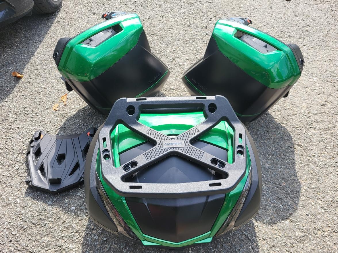 Kawasaki Versys 1000, 1100 i 650-3x kufr originál