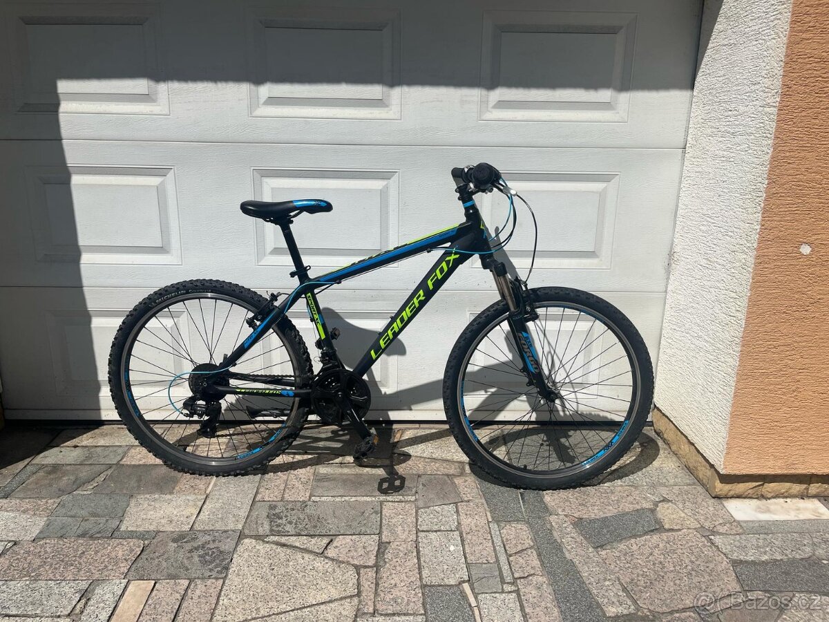 Juniorské horské kolo 26” – 21 převodů Shimano, rám 16”